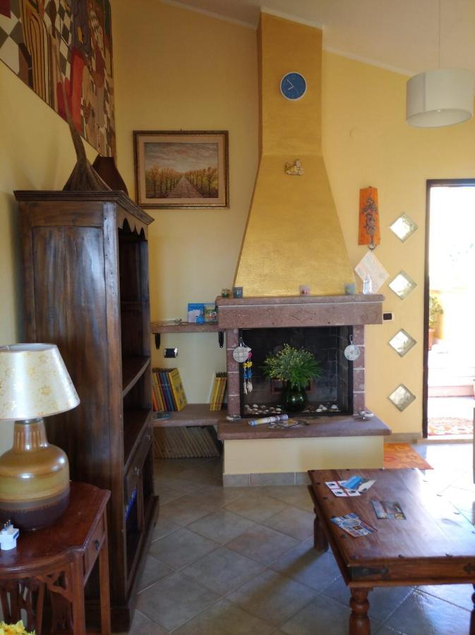 Casa Bon' Aria Fronte Mare Sud Sardegna Villa La Maddalena  Buitenkant foto